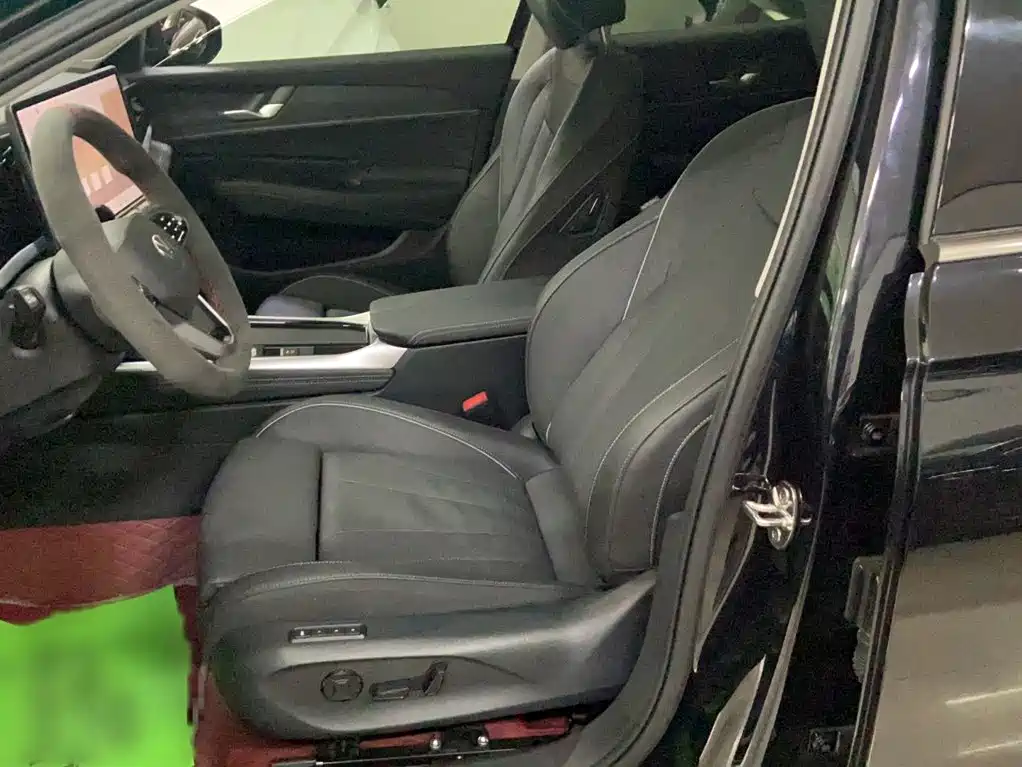 Volkswagen Passat — фото 6