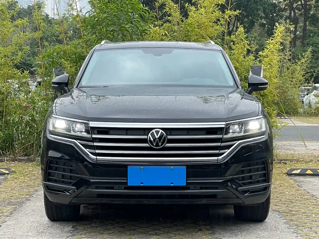 Volkswagen Touareg — фото 2