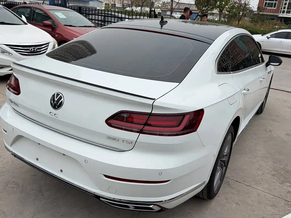 Volkswagen CC — фото 9
