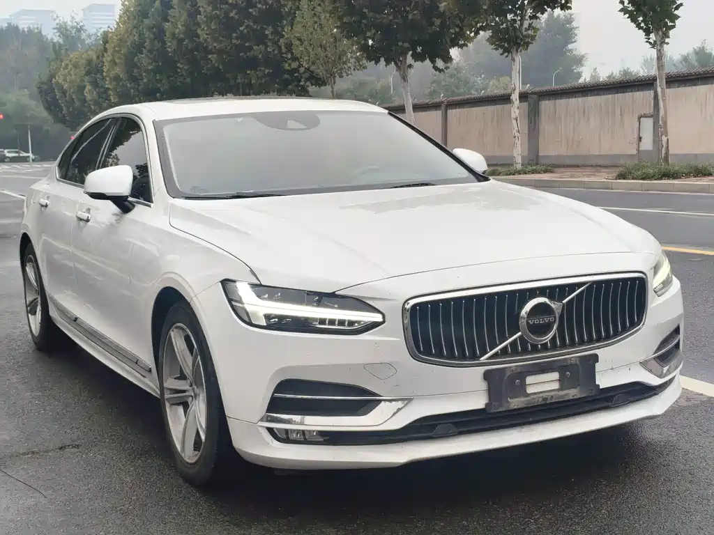 Volvo S90 — фото 3