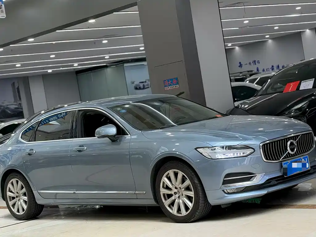 Volvo S90 — фото 3