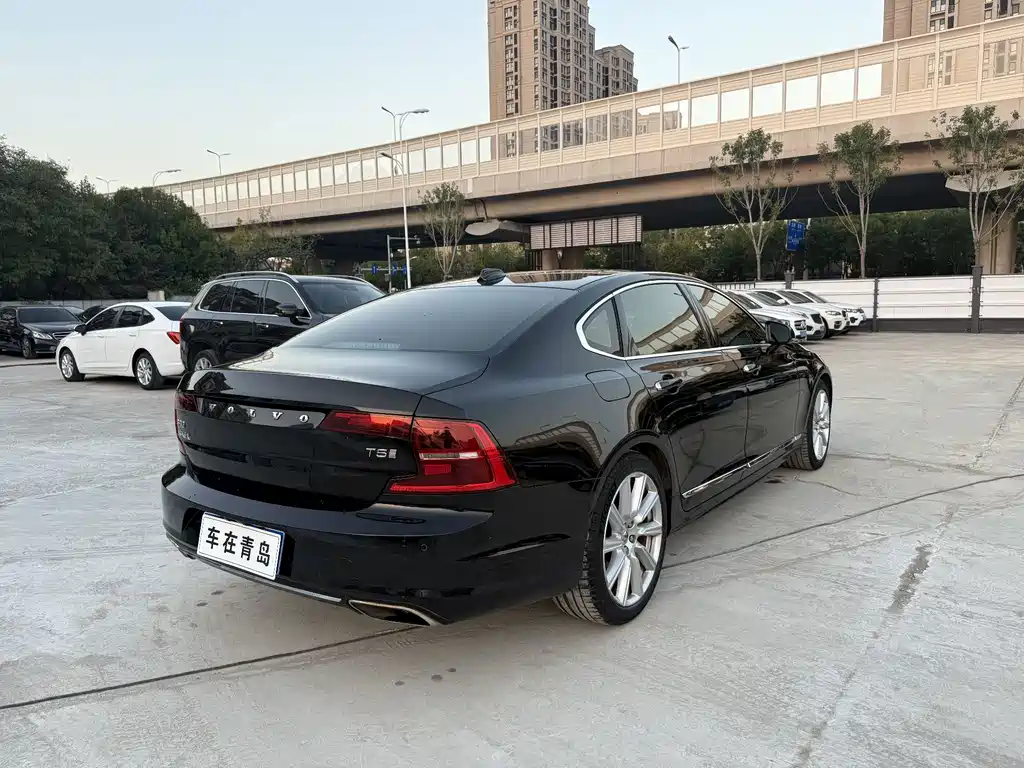 Volvo S90 — фото 10