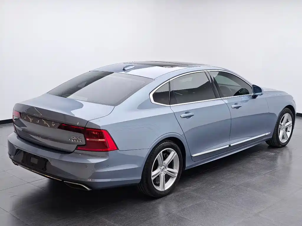 Volvo S90 — фото 6