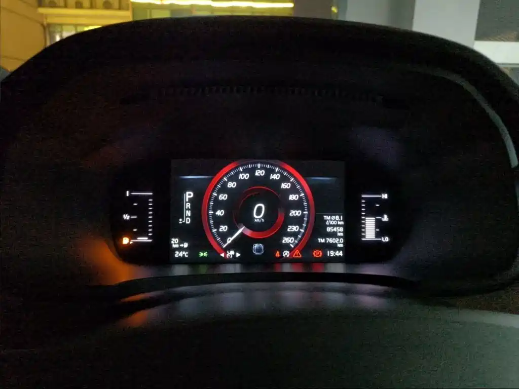 Volvo S90 — фото 10