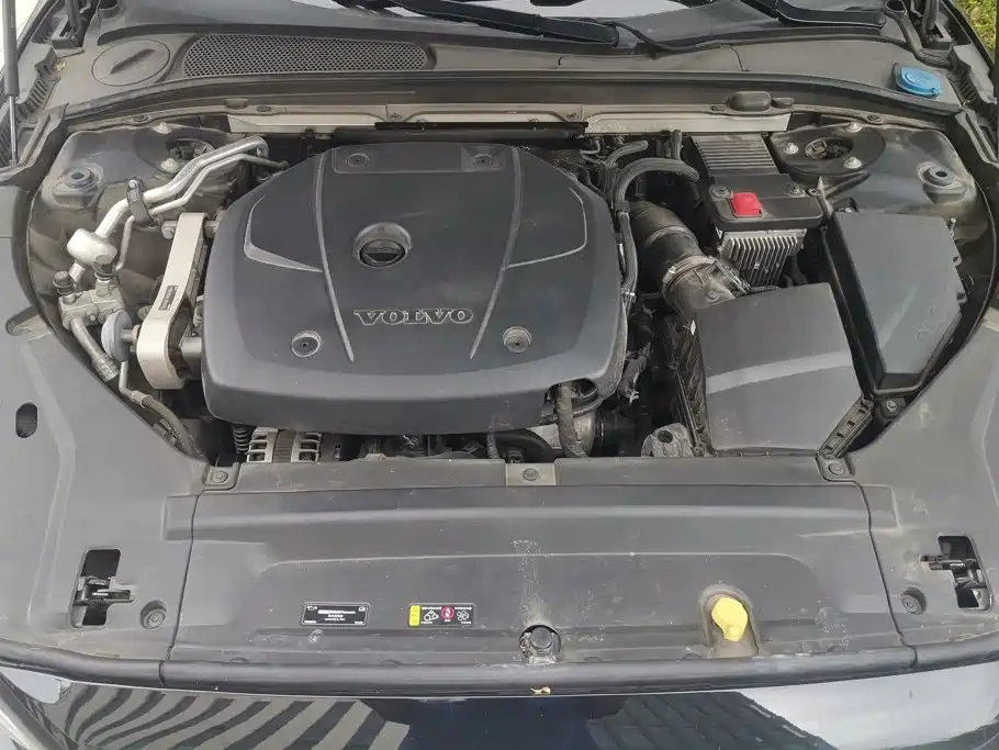 Volvo S90 — фото 10