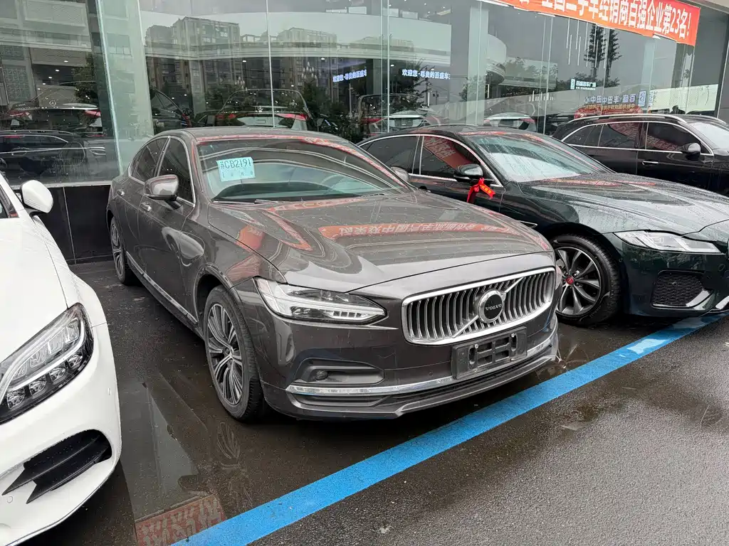 Volvo S90 — фото 3