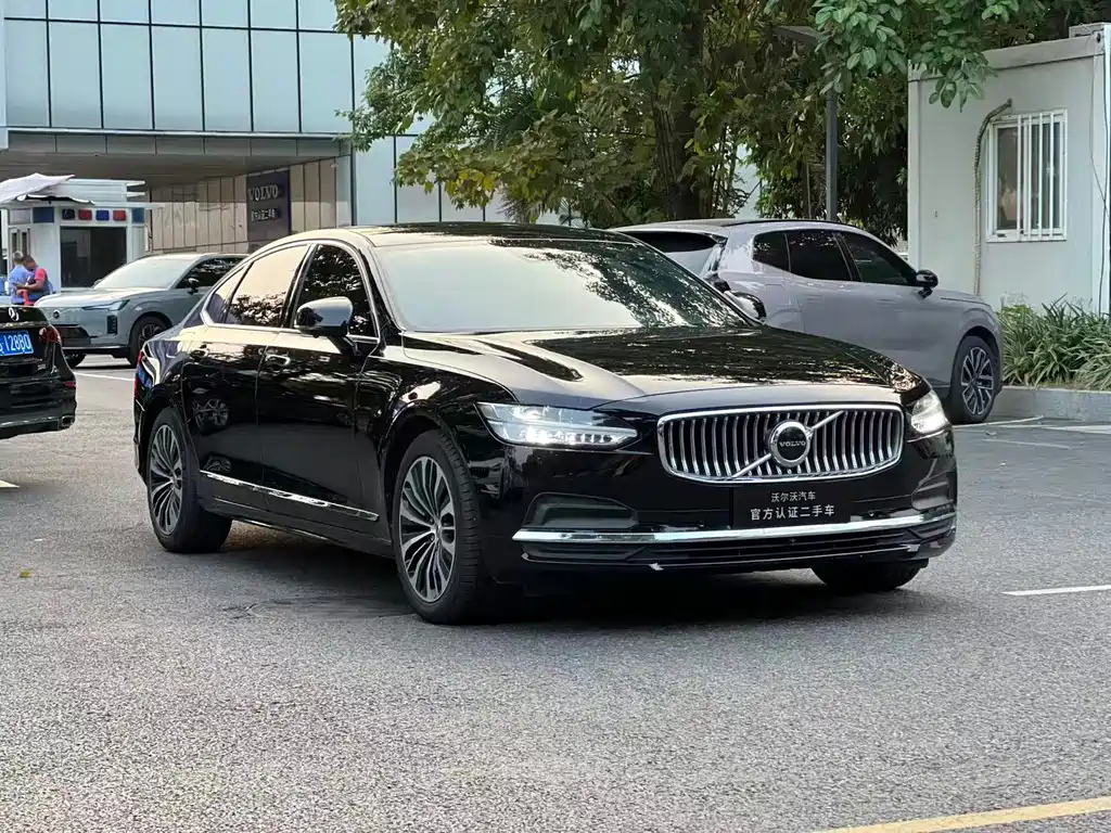 Volvo S90 — фото 3