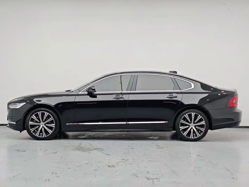 Volvo S90 — фото 6