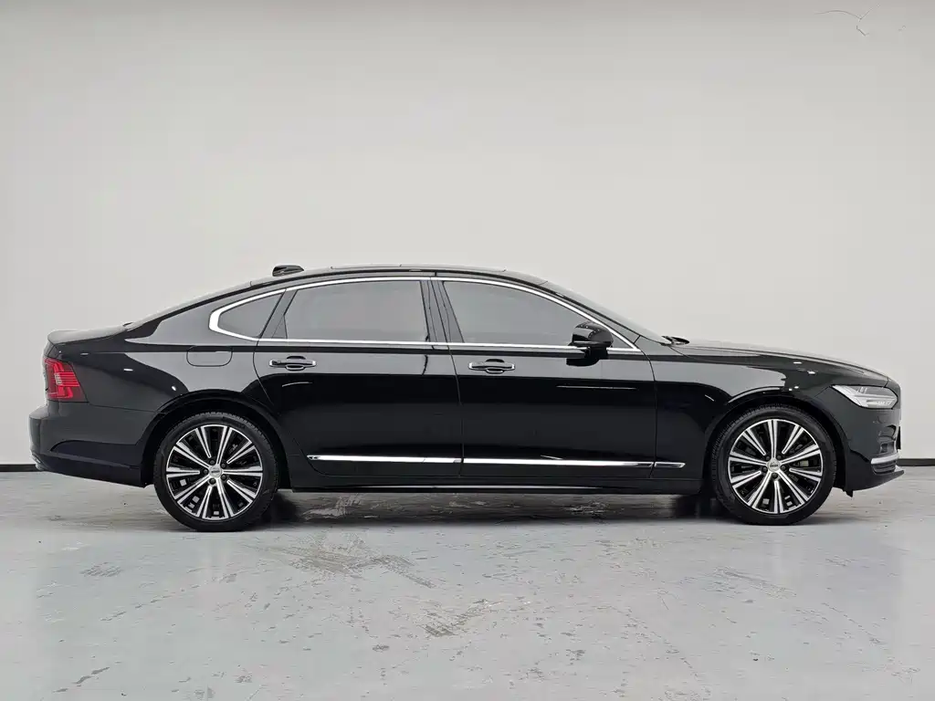 Volvo S90 — фото 7