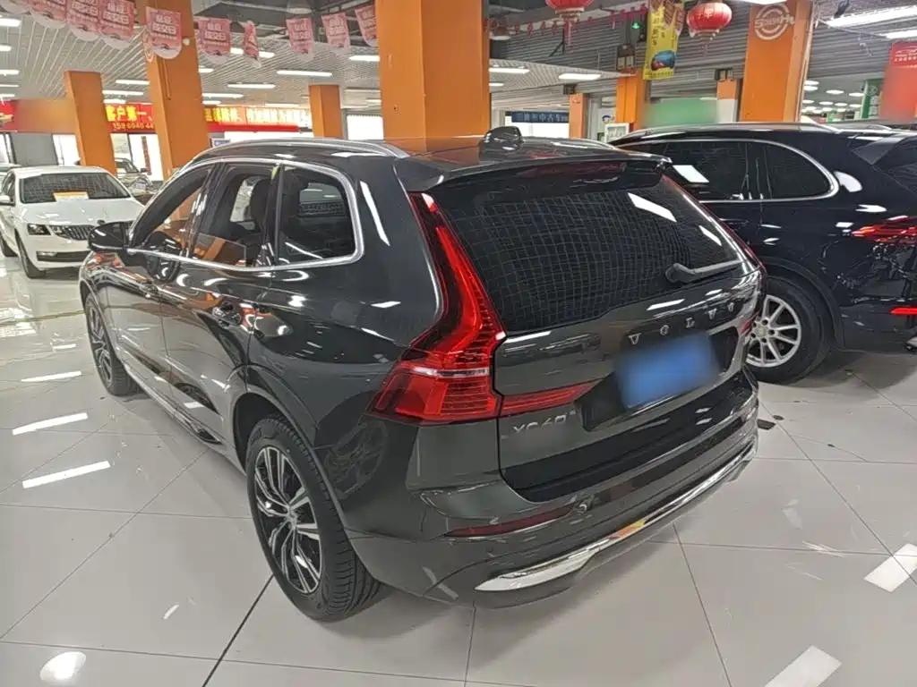 Volvo XC60 — фото 4