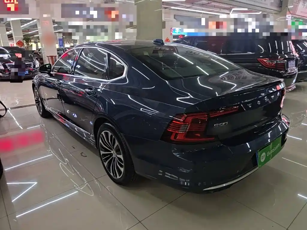 Volvo S90 — фото 4