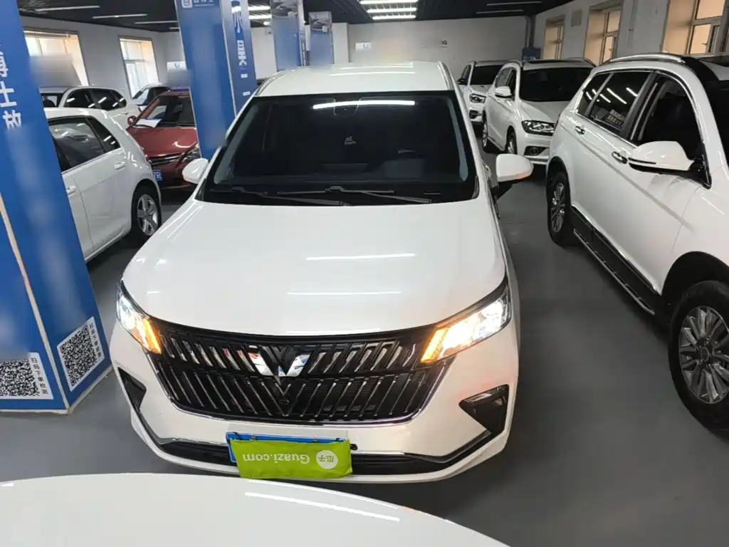 Wuling Jiachen — фото 2