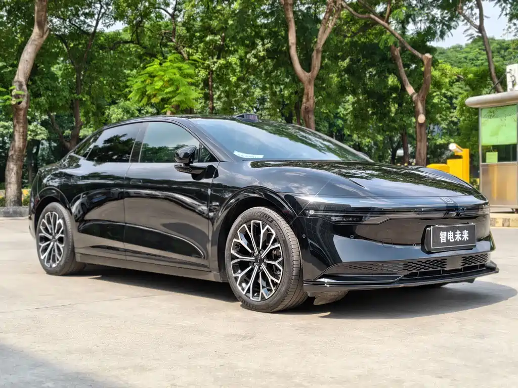 Zeekr 007 — фото 3