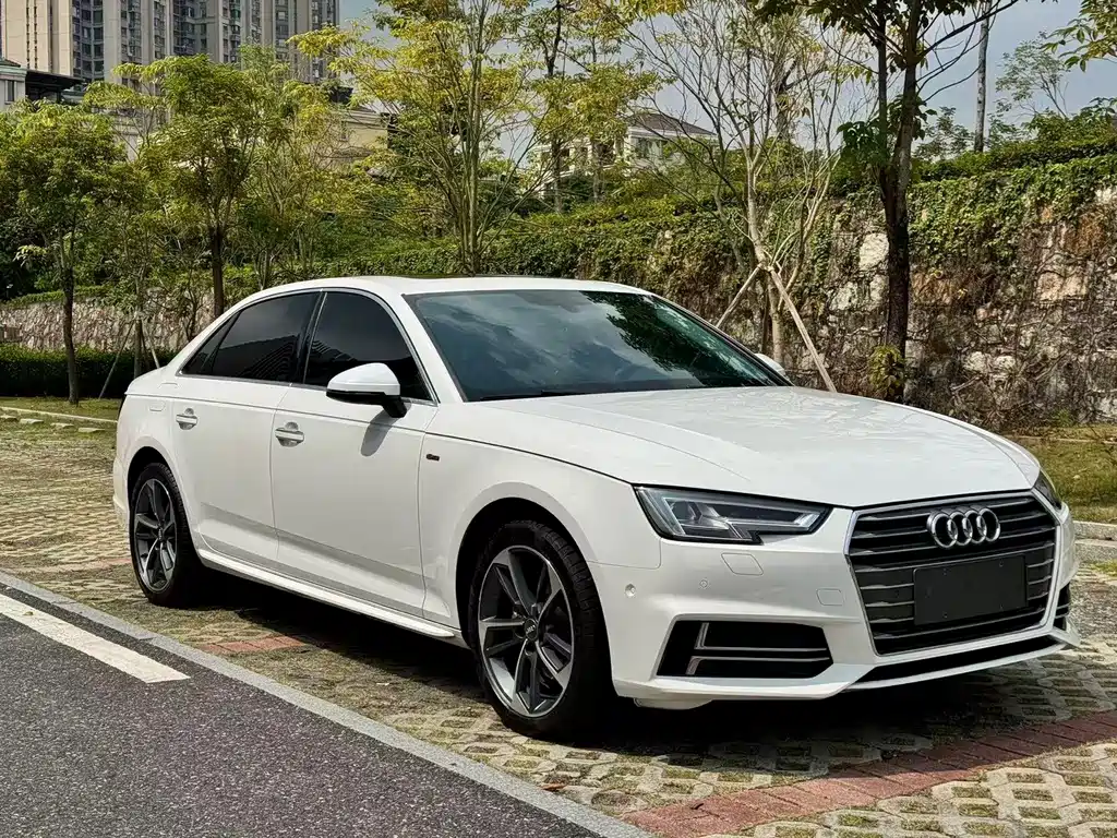 Audi A4L — фото 3