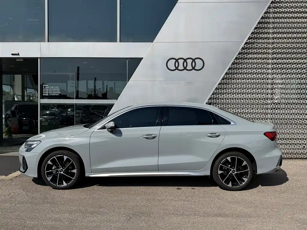 Audi A3 — фото 3