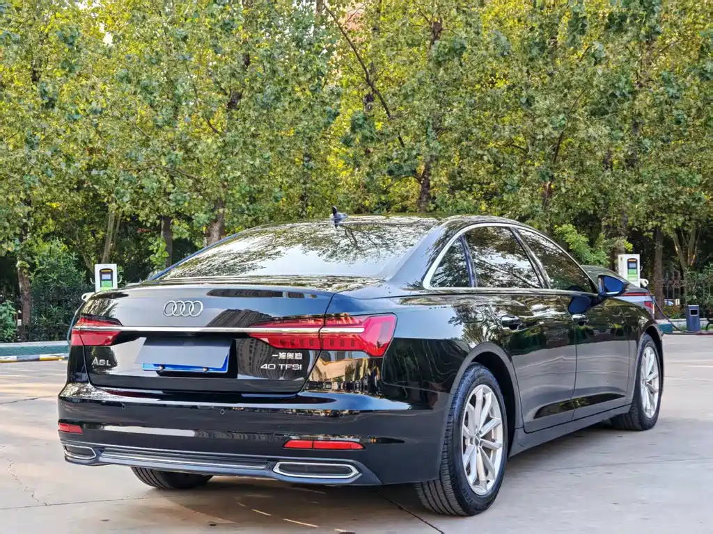 Audi A6L — фото 7