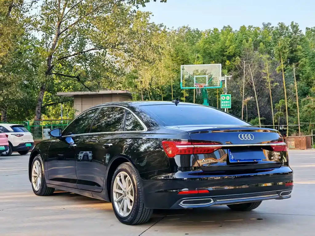 Audi A6L — фото 9