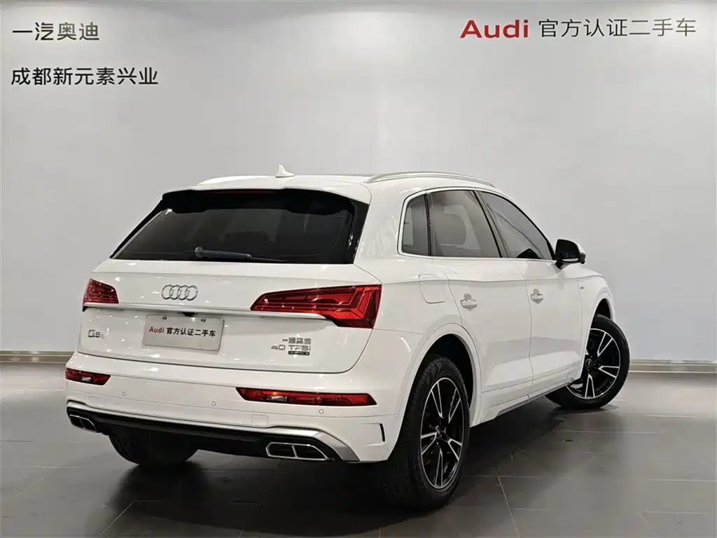 Audi Q5L — фото 4