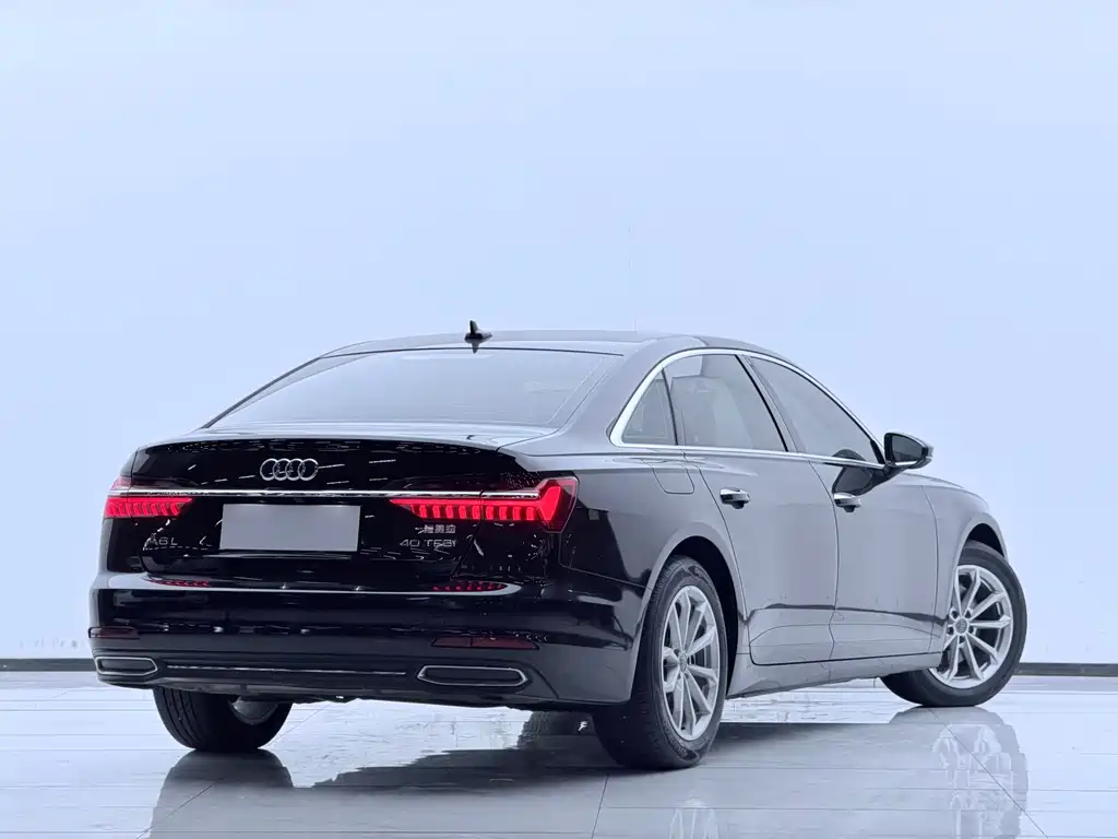 Audi A6L — фото 18