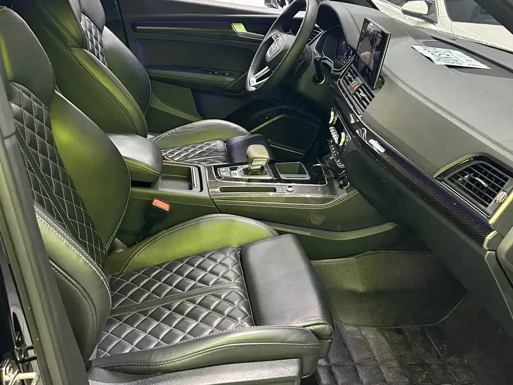 Audi Q5L Sportback — фото 4