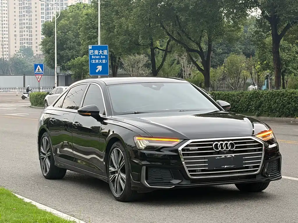 Audi A6L — фото 2
