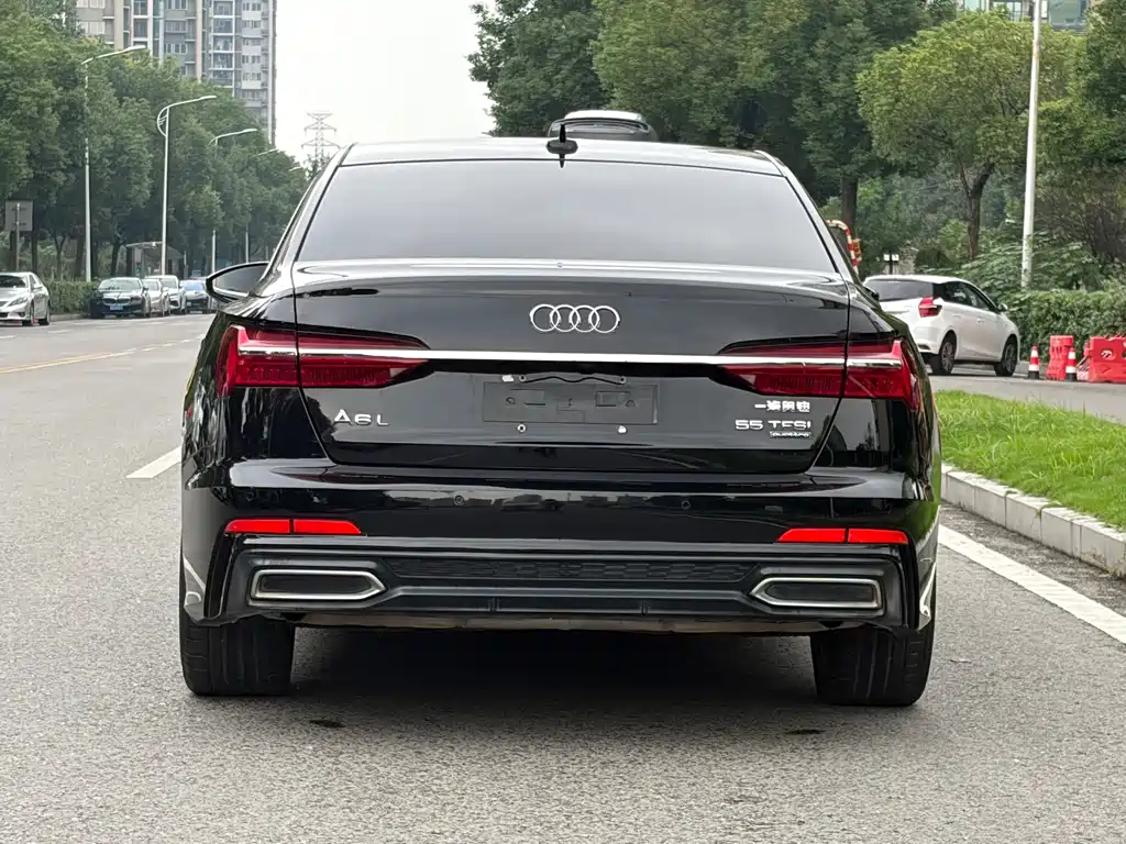 Audi A6L — фото 8
