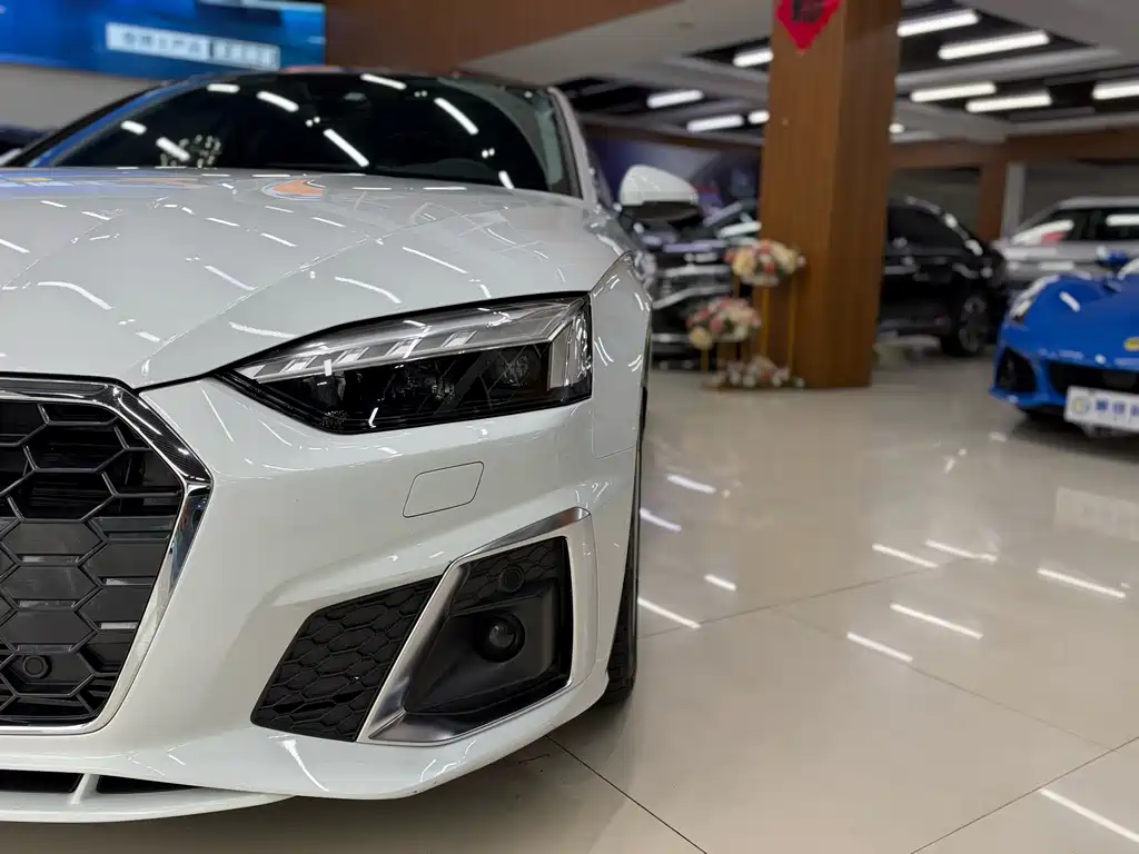 Audi A5 (Import) — фото 2