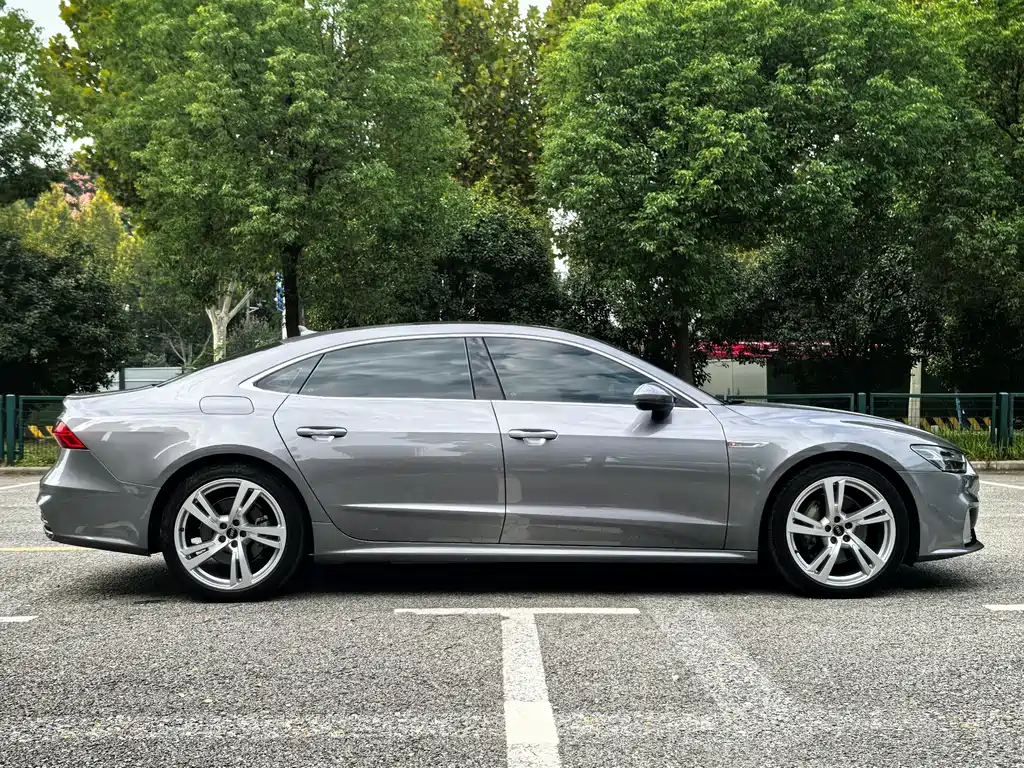 Audi A7L — фото 4