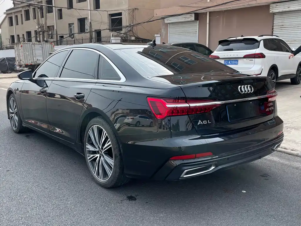 Audi A6L — фото 7