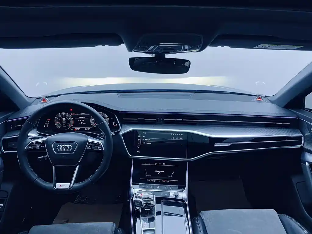 Audi A6L — фото 10