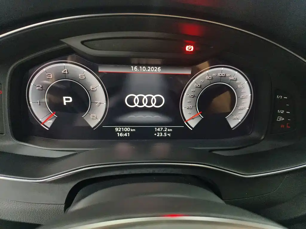 Audi A6L — фото 11