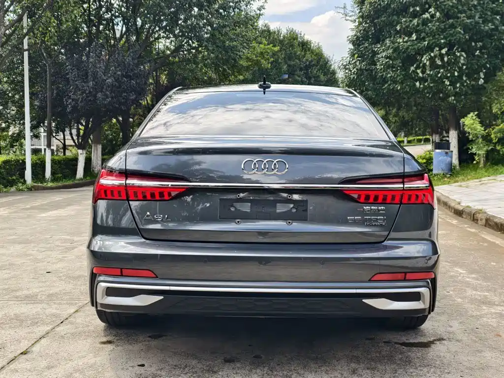 Audi A6L — фото 5