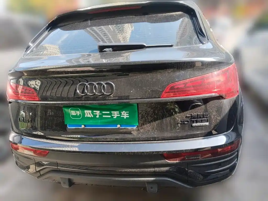 Audi Q5L Sportback — фото 3