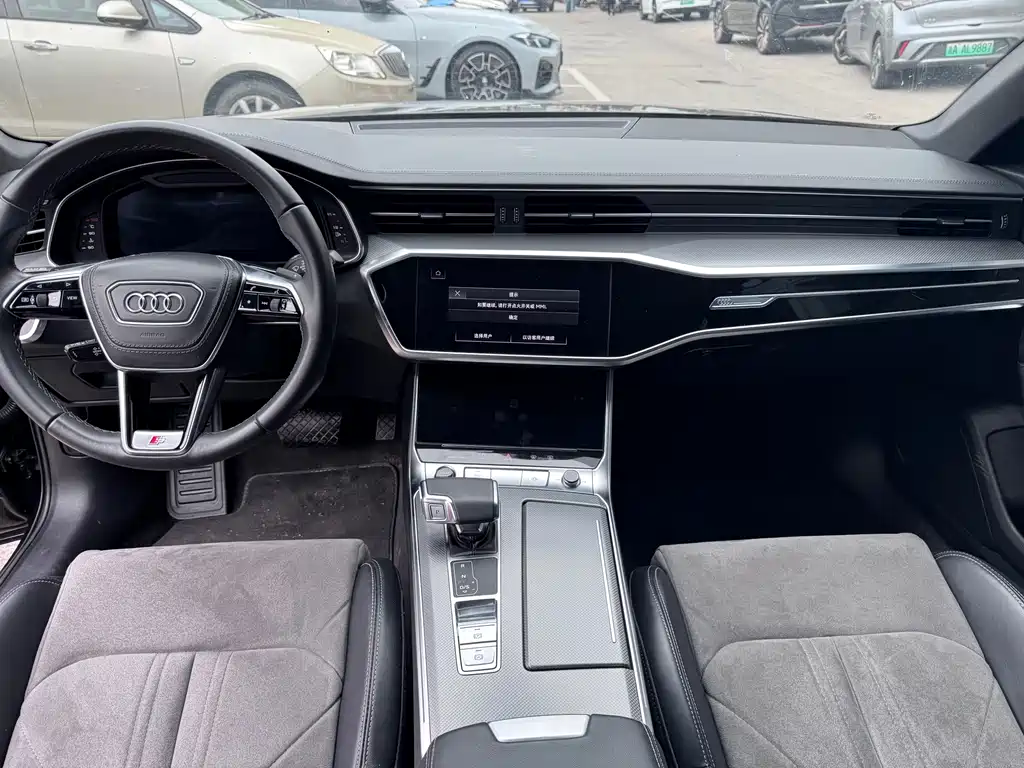Audi A6L — фото 5
