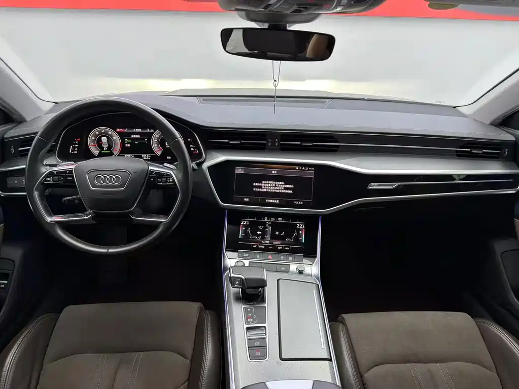 Audi A7L — фото 6