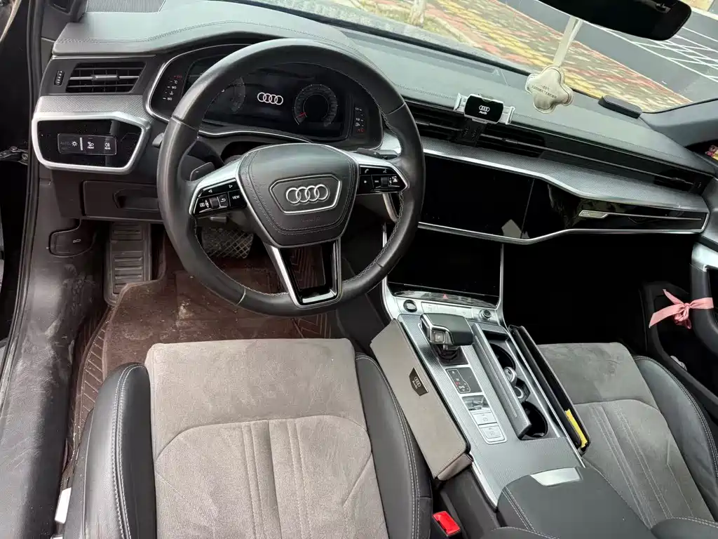 Audi A6L — фото 5