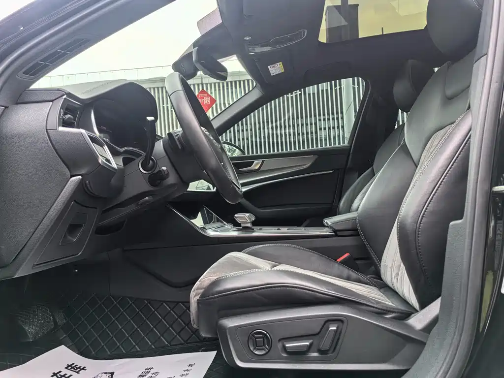Audi A6L — фото 6