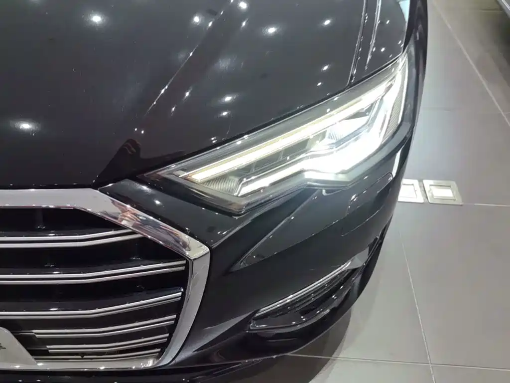 Audi A6L — фото 23