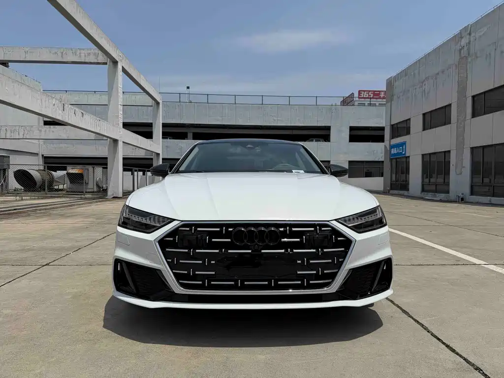 Audi A7L — фото 2