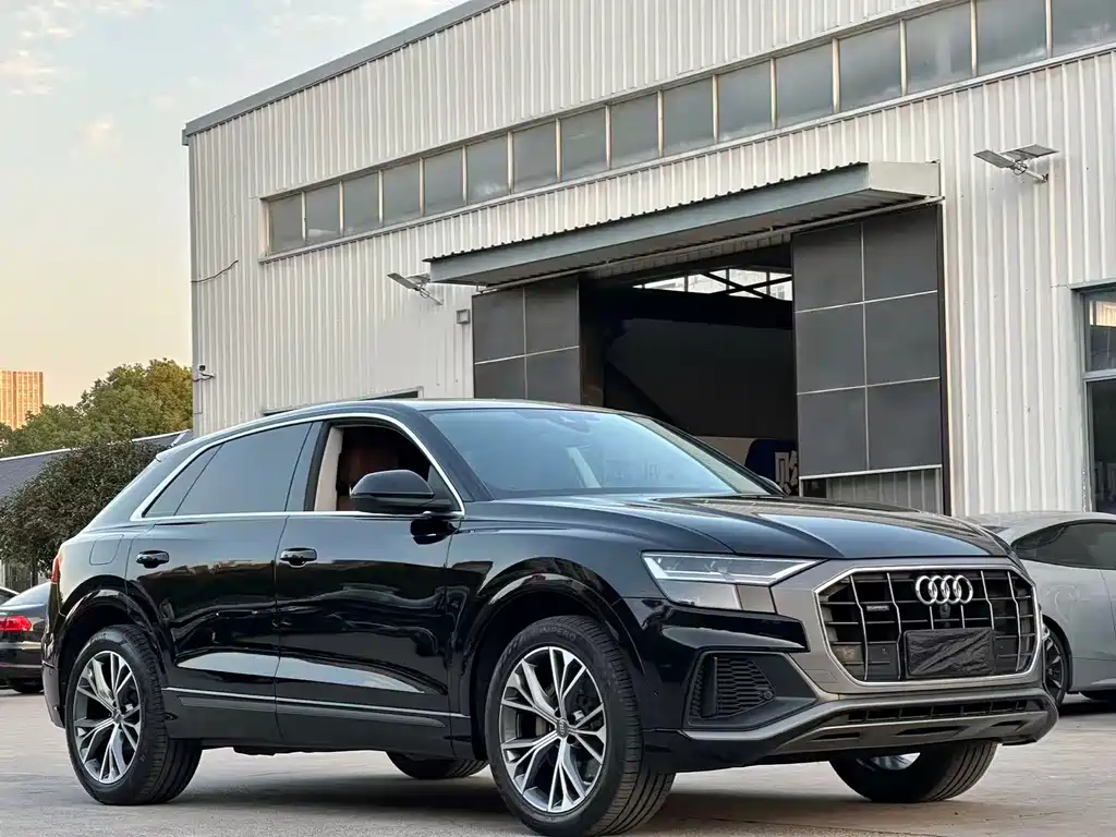 Audi Q8 — фото 3