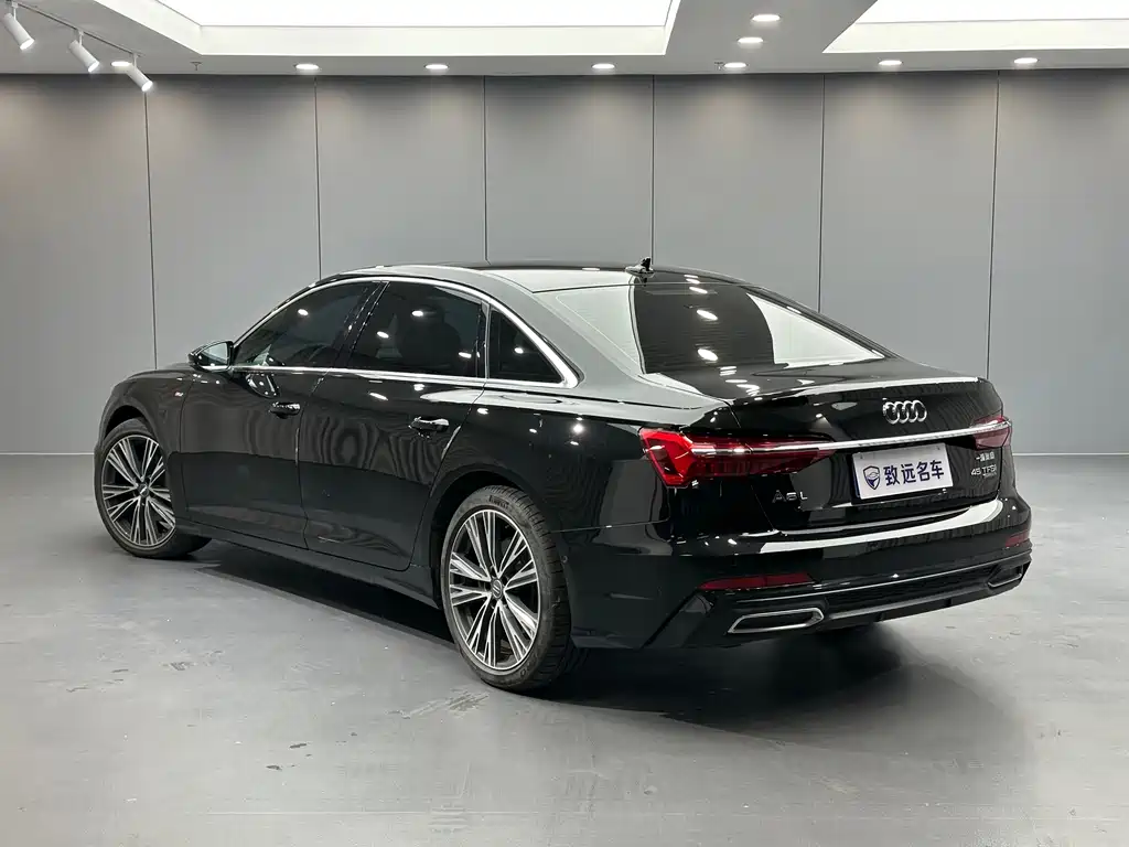 Audi A6L — фото 6