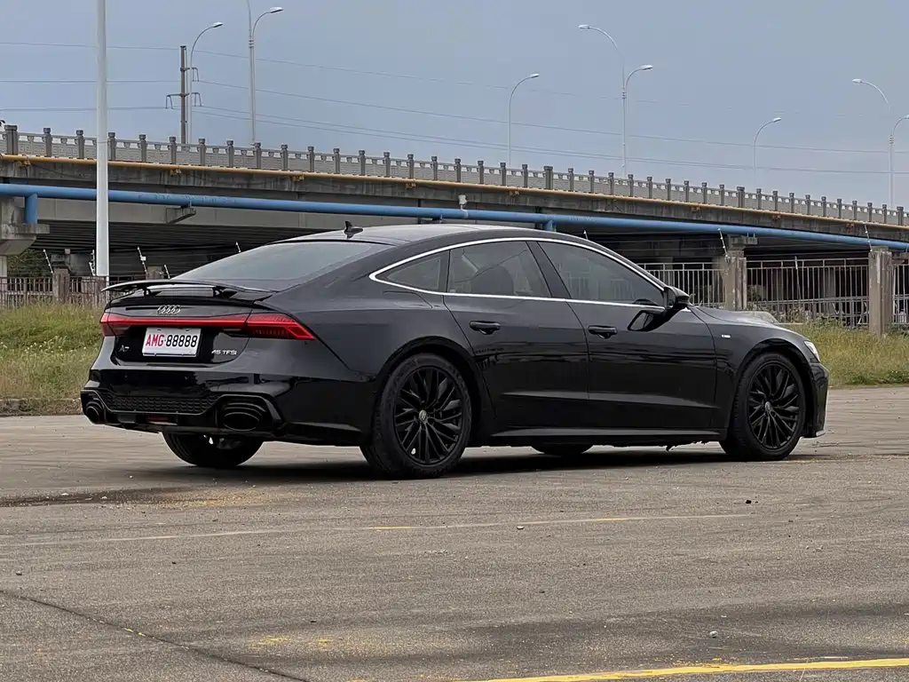 Audi A7 — фото 5