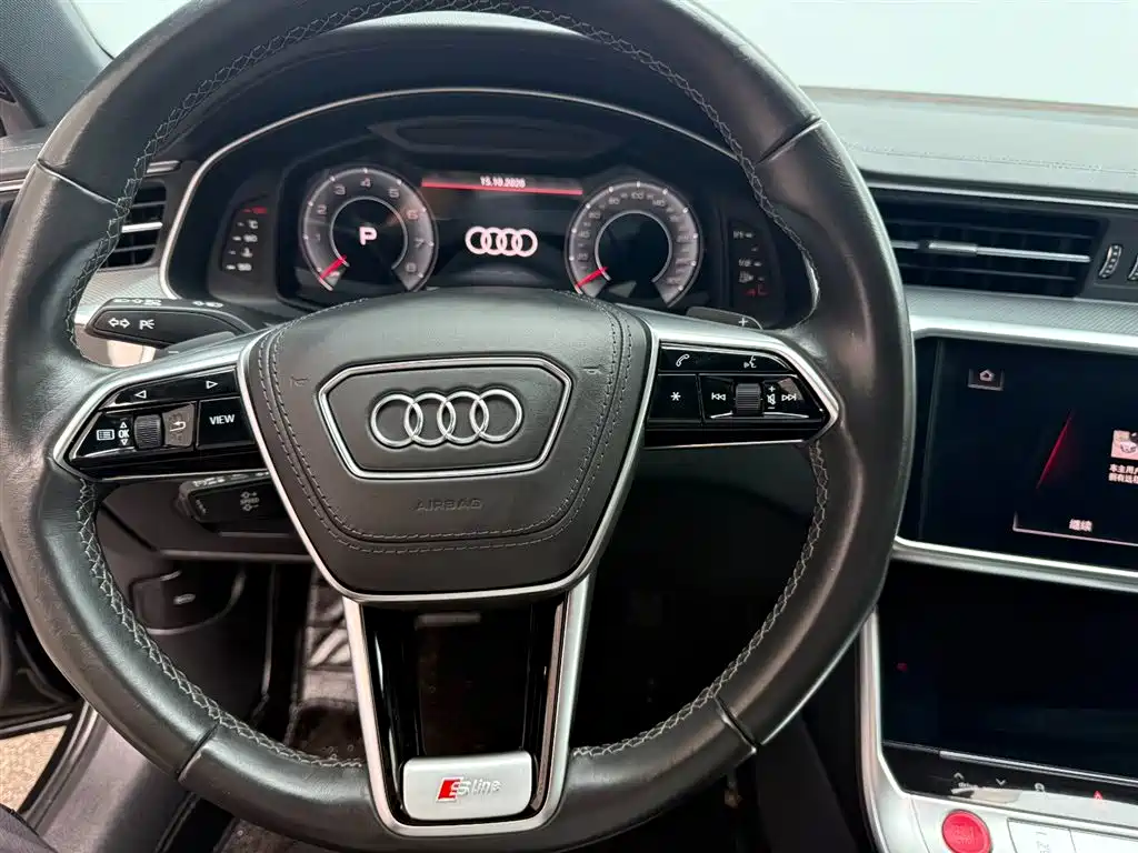 Audi A6L — фото 10