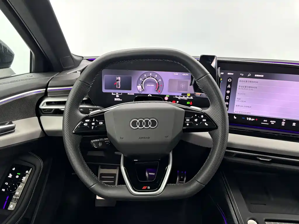 Audi A5L — фото 15