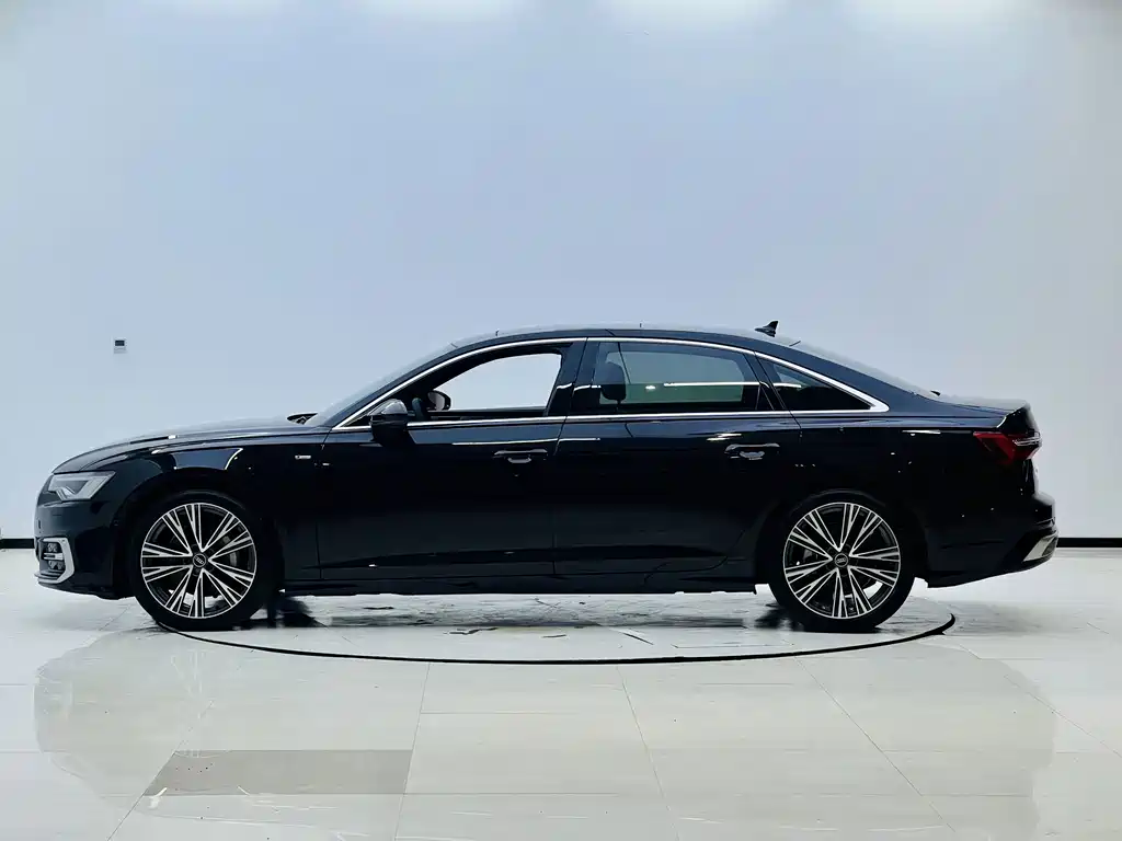 Audi A6L — фото 5