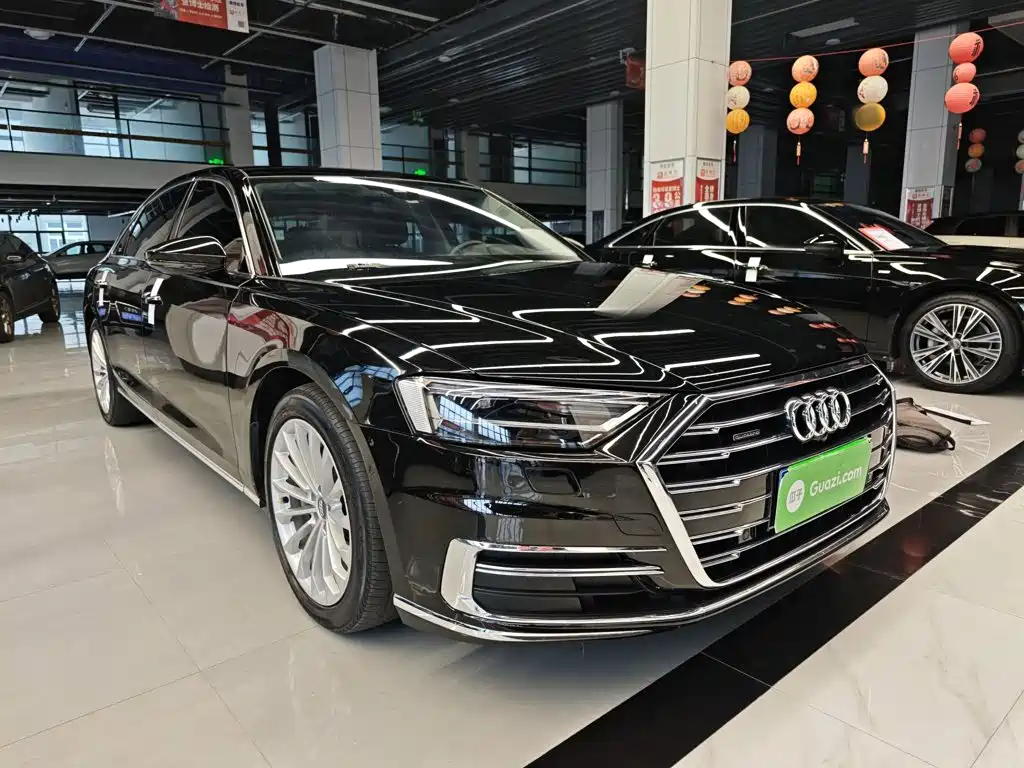 Audi A8 — фото 3