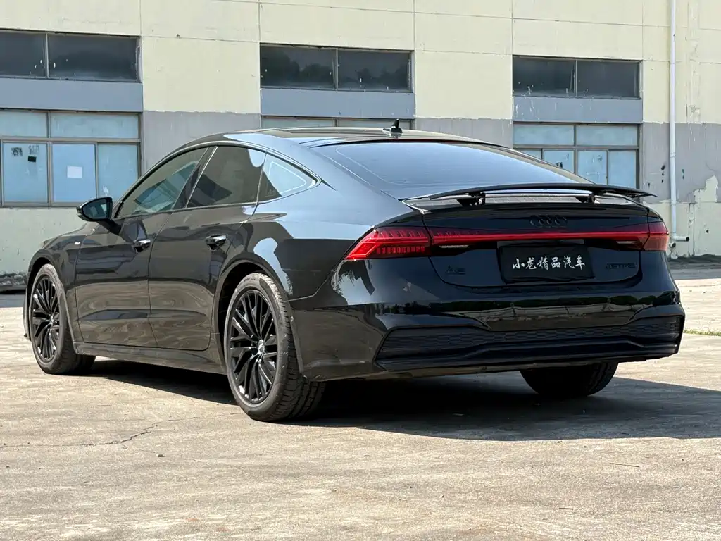Audi A7 — фото 7
