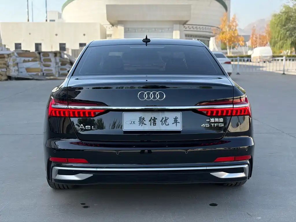 Audi A6L — фото 23