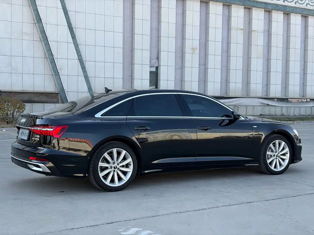 Audi A6L — фото 24