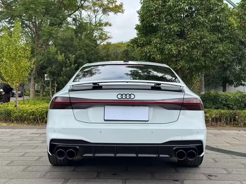 Audi A7 — фото 8